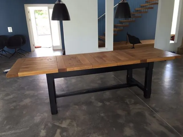 Dining table refinished by Lee Niven, Dumfries