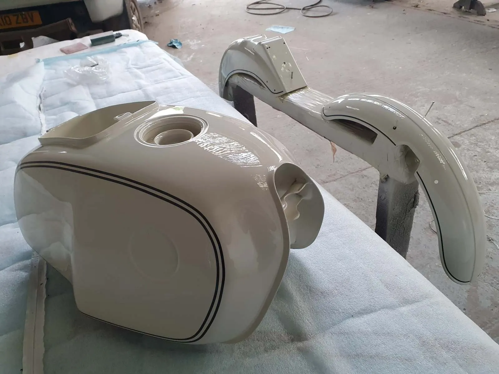 Tank and mudguards with pinstripe by Lee Niven, Dumfries